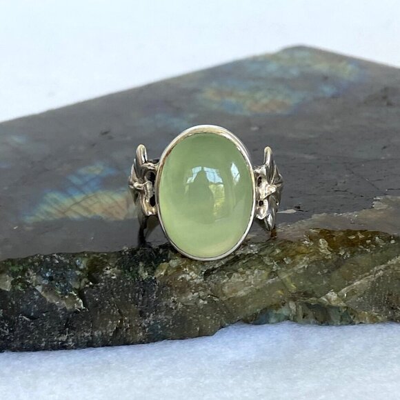Sterling Silver 925 Oval Bezel Set Green Chalcedony Quartz Leaf Ring Sz 8.5 - Picture 5 of 16